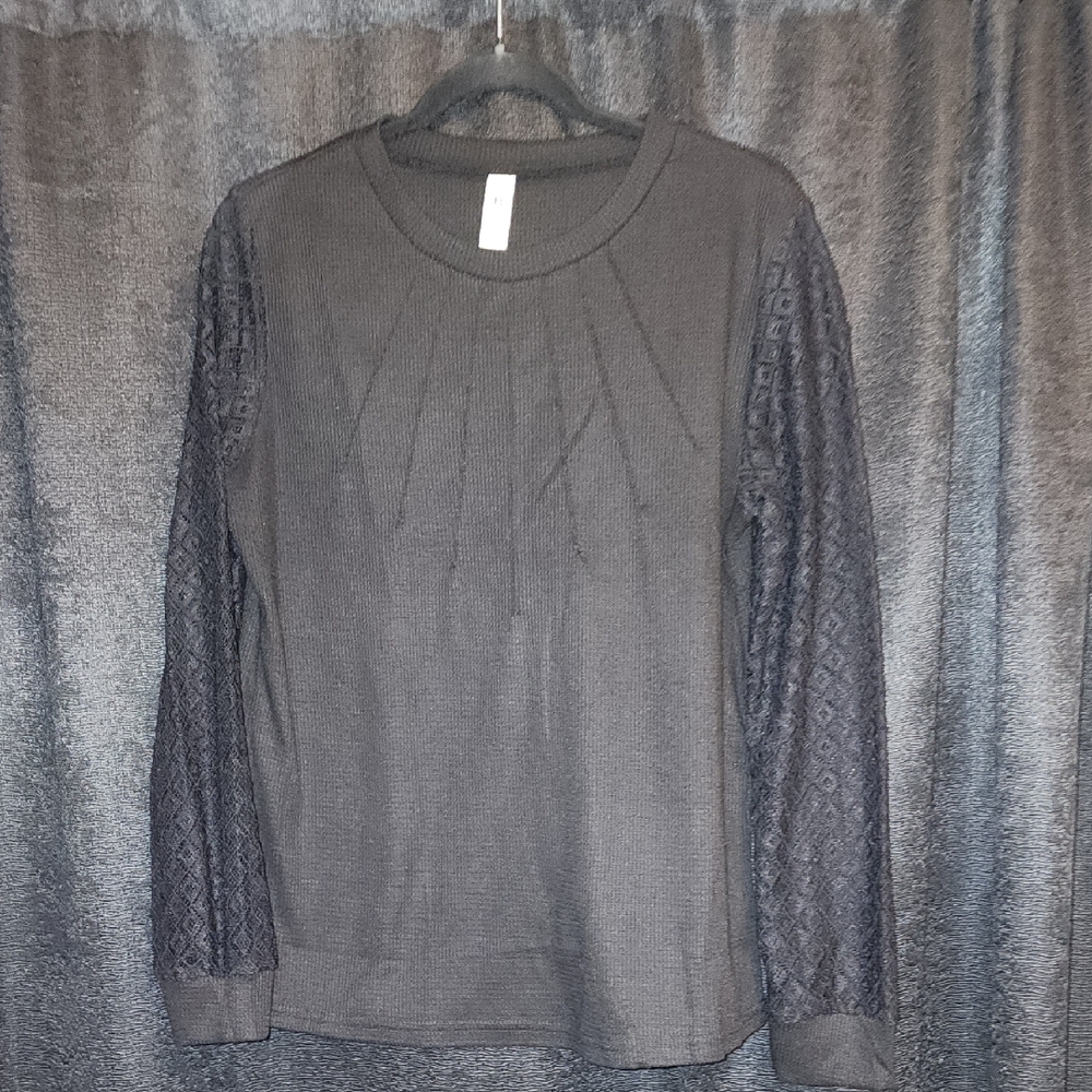 Chic Black Lace Sleeve Sweater